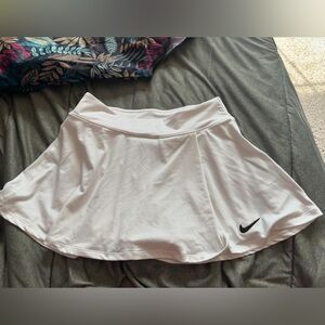 Nike skirt size s